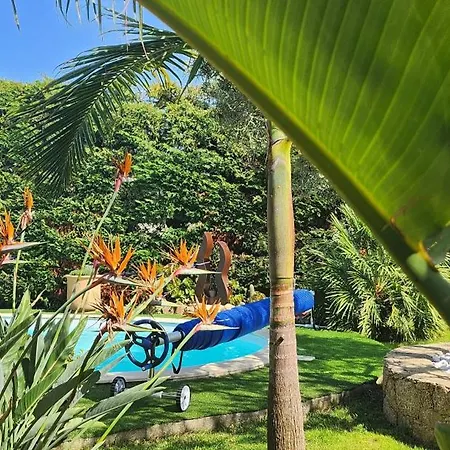 D'hotes Casa Lucia Bed & Breakfast 4*