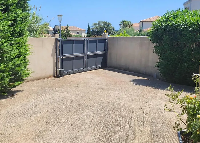 D'hotes Casa Lucia ベッド・アンド・ブレックファスト 4*