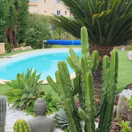 D'hôtes Casa Lucia 4*
