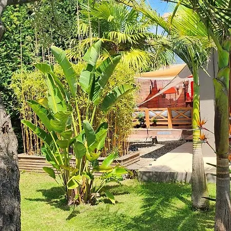 D'hotes Casa Lucia ベッド・アンド・ブレックファスト 4*