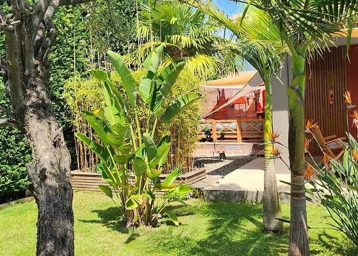 D'hotes Casa Lucia Bed & Breakfast 4*